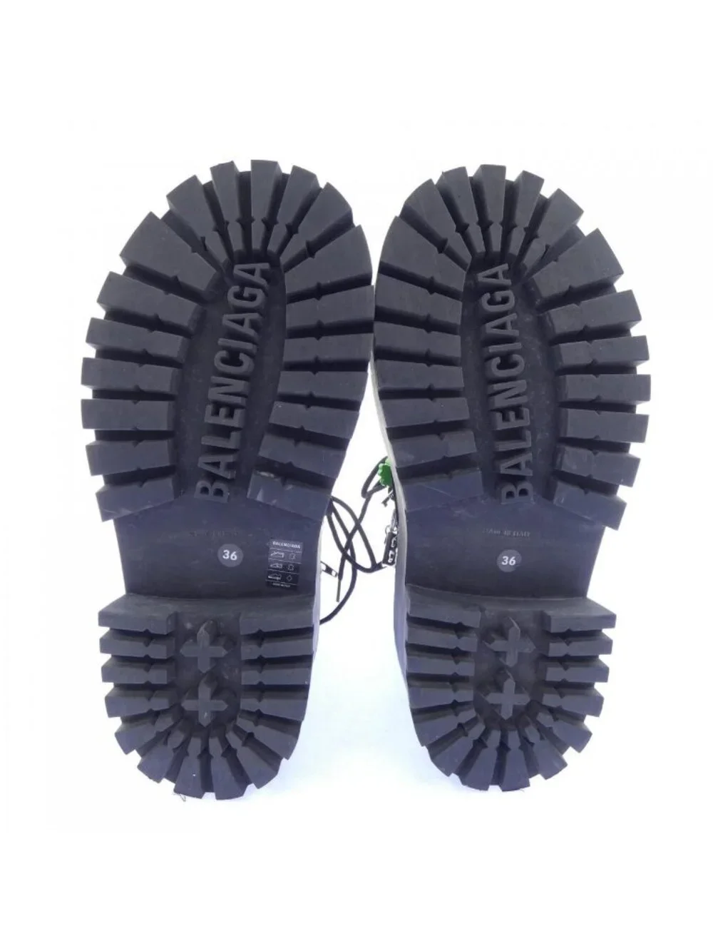 Balenciaga brand 859611